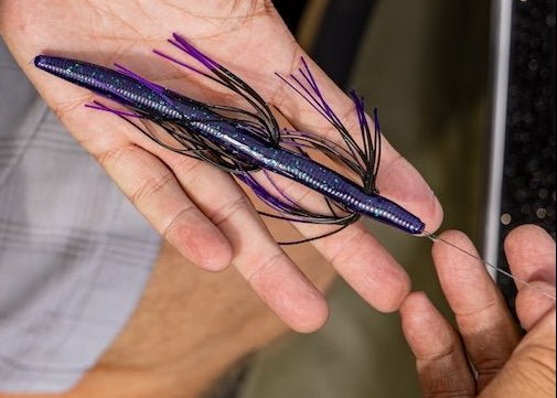 Load image into Gallery viewer, Whenko 5" - Junebug - Purple Tip - FUZZY BAITS
